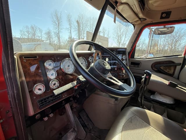 Image of International Eagle equipment image 1