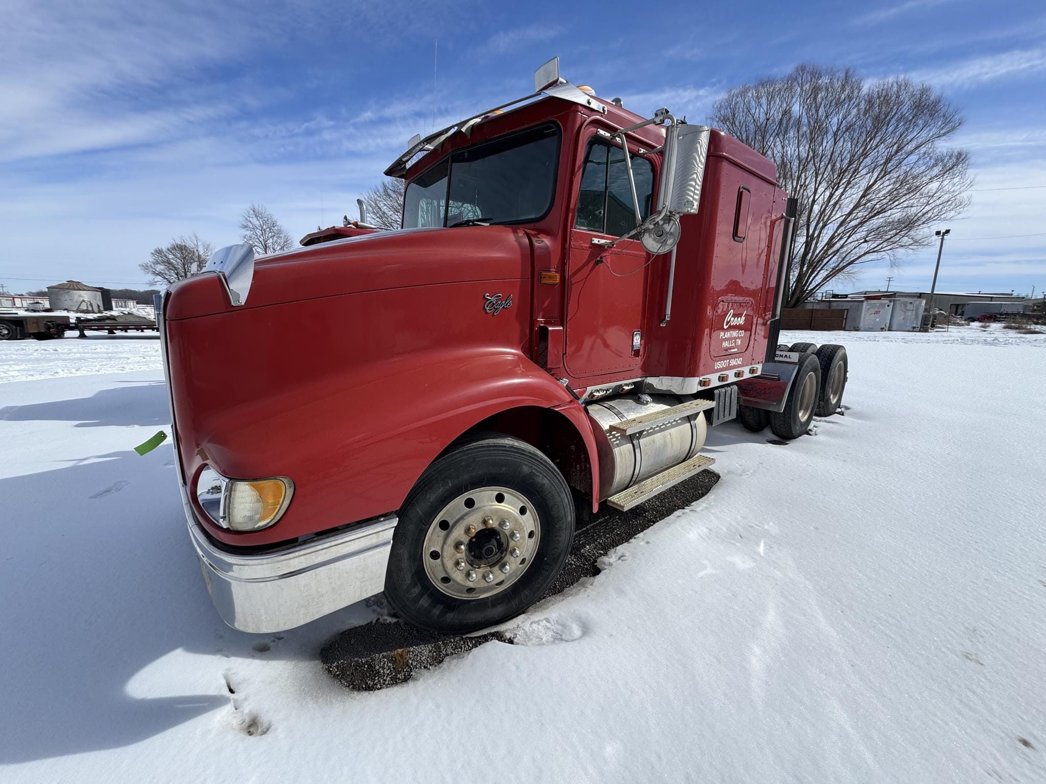 International Eagle Equipment Image0