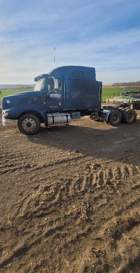 Image of International Eagle Super Sleeper equipment image 1