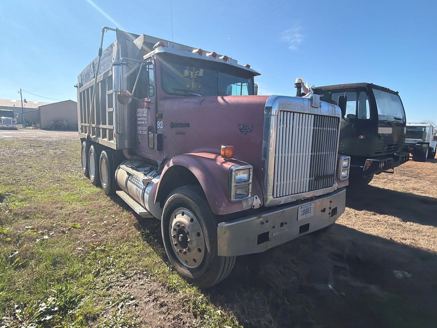 International 9300 Equipment Image0