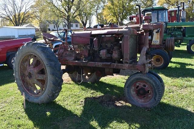 Image of Farmall F-20 equipment image 3