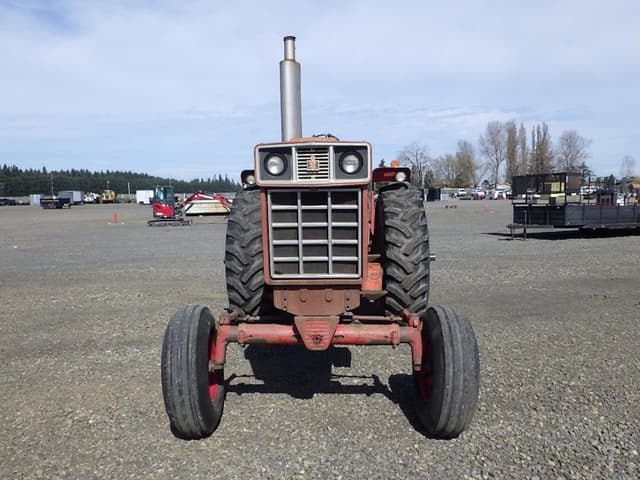 Image of International Harvester 1066 equipment image 1