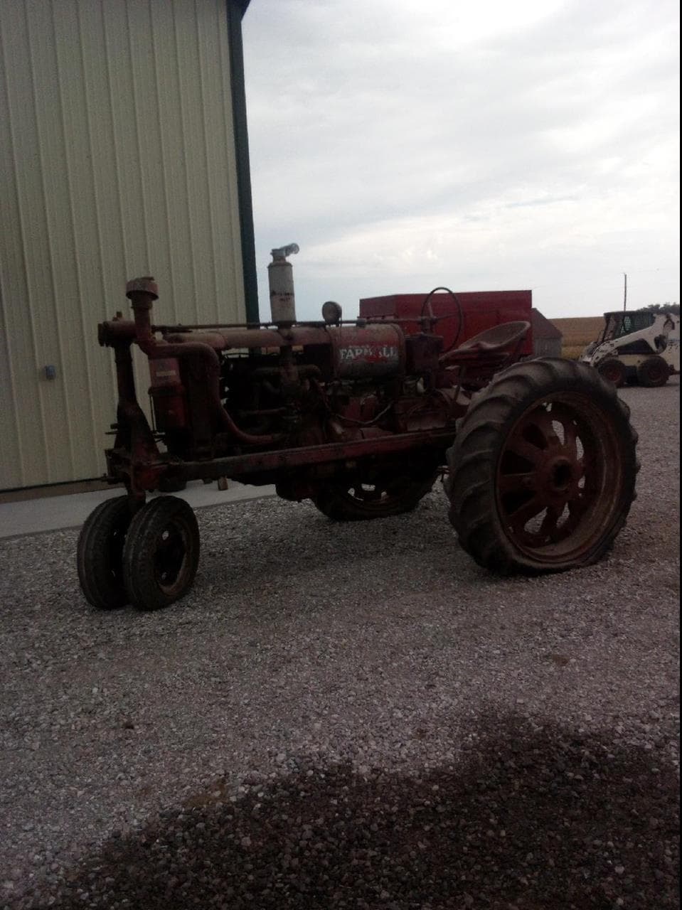 Image of Farmall F-20 Image 1