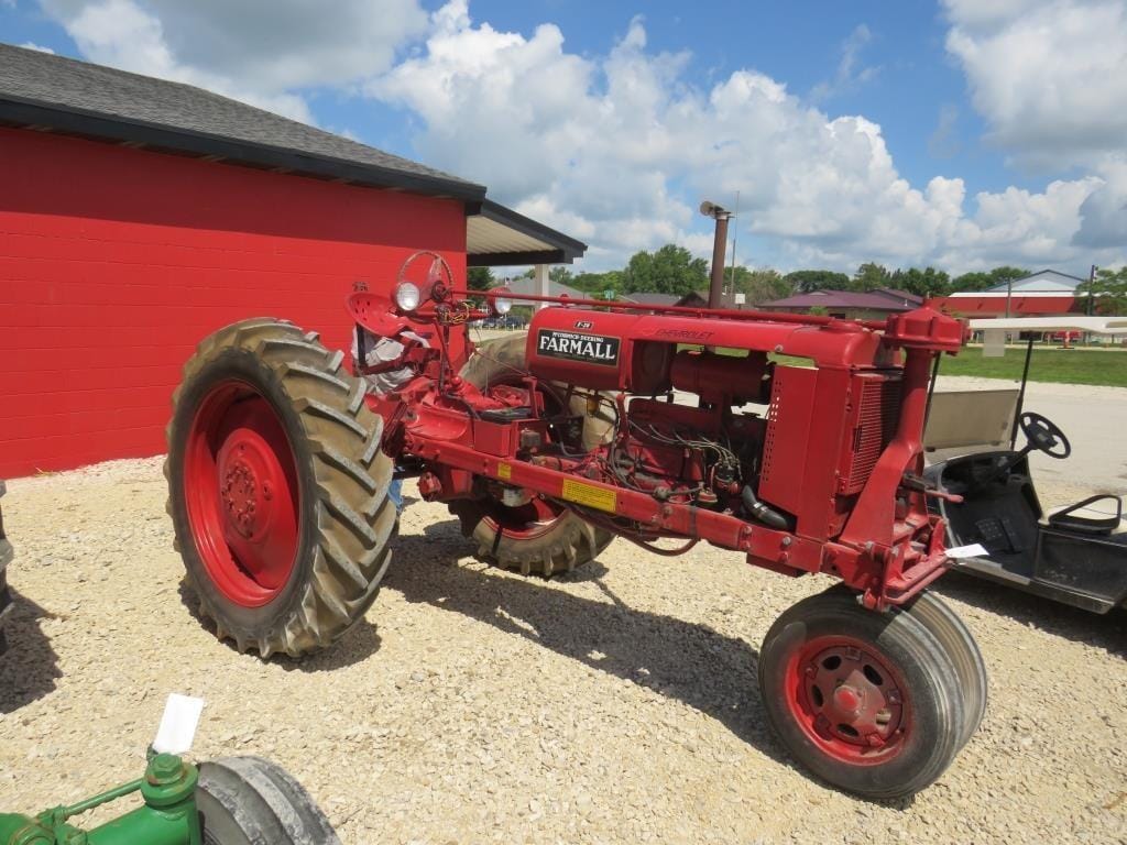 Farmall F-20 Equipment Image0