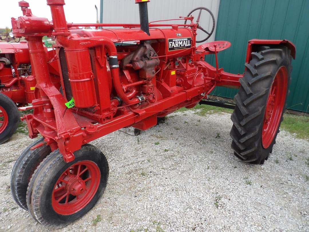 Image of Farmall F-20 Primary image