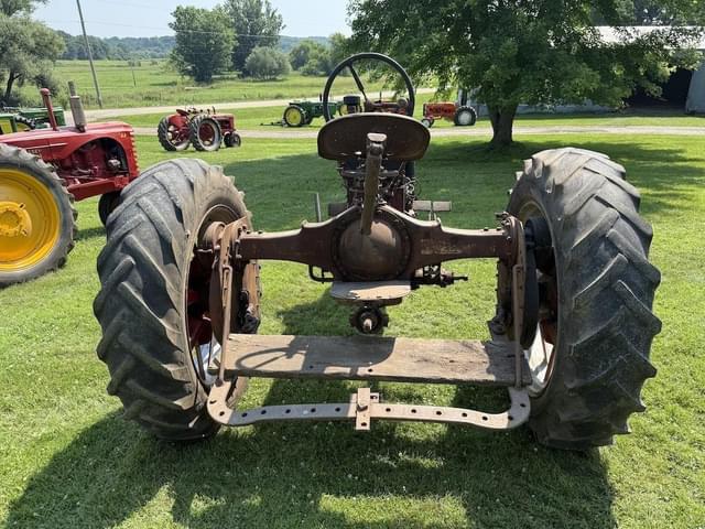Image of Farmall F-20 equipment image 4