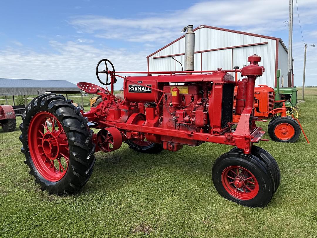 Image of Farmall F-30 Primary Image