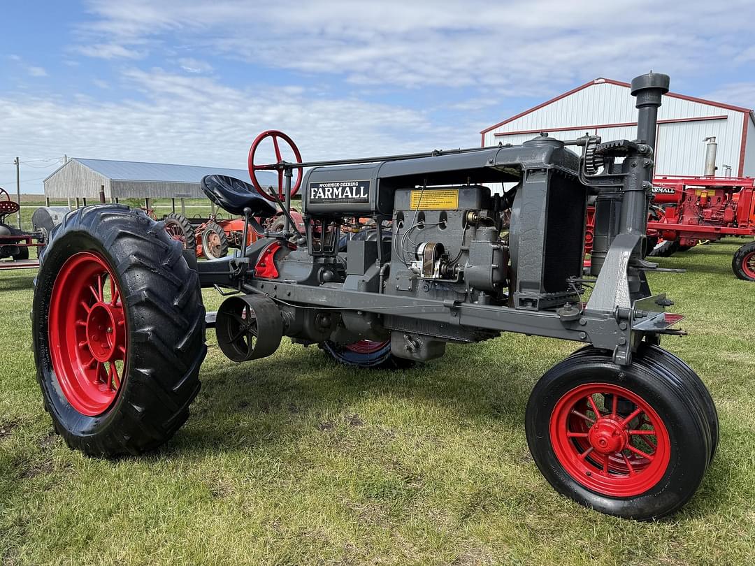 Image of Farmall F-30 Primary Image