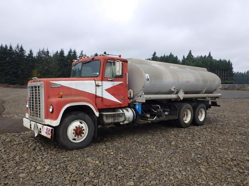 International F-4270 Equipment Image0