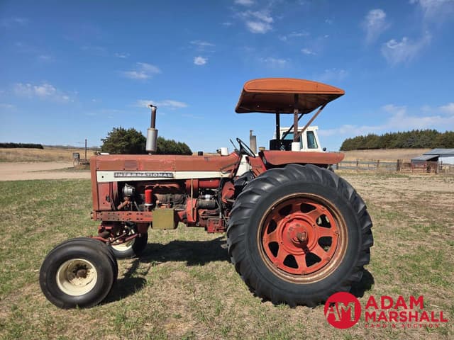 Image of International Harvester 656D equipment image 2
