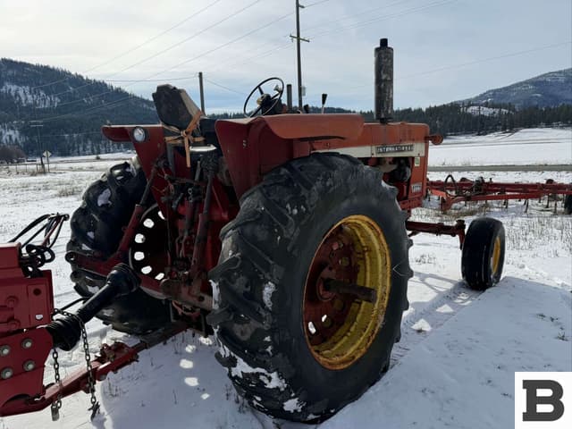Image of International Harvester 856 equipment image 4