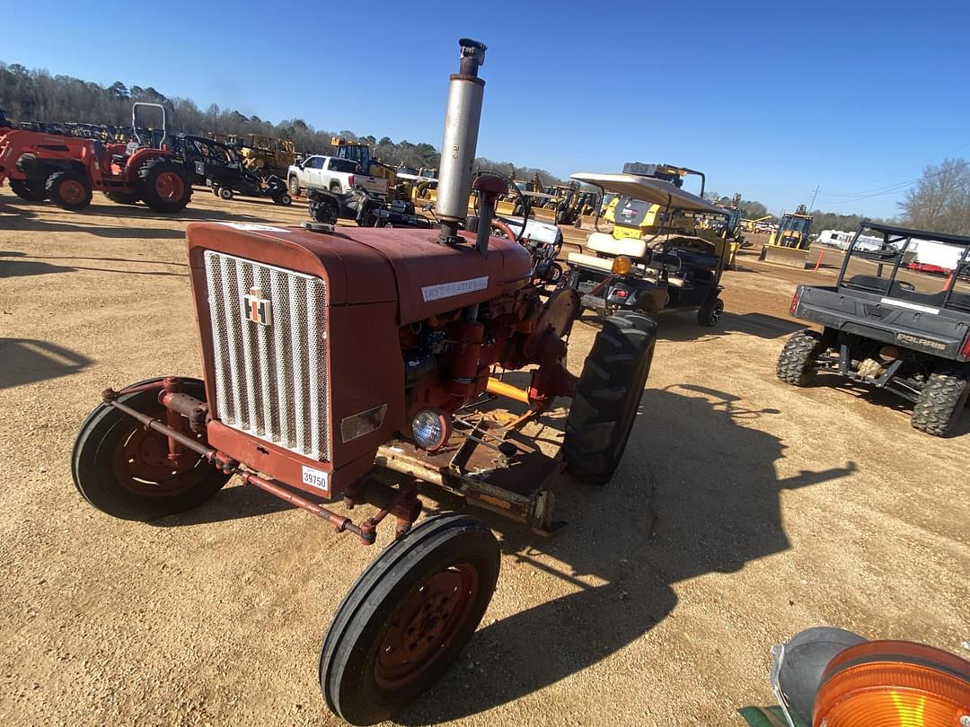 Image of International Harvester 140 Primary image