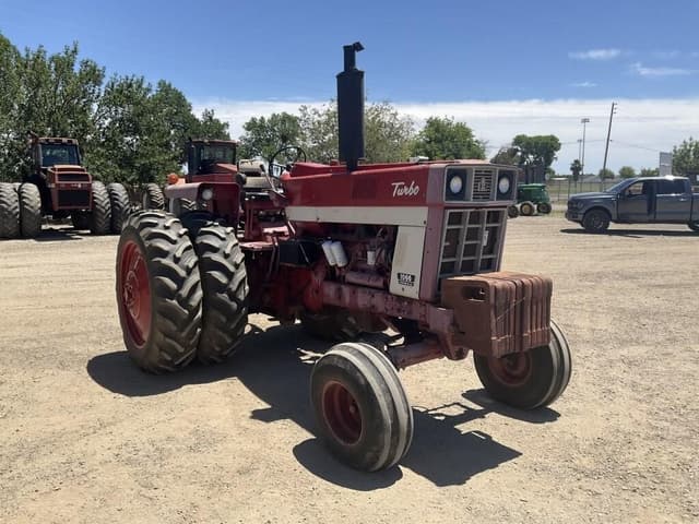 Image of International Harvester 1066 equipment image 3