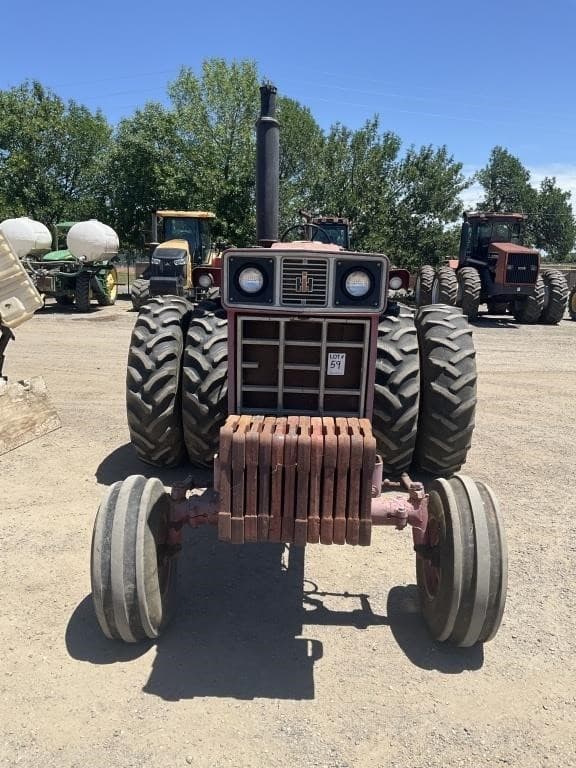 Image of International Harvester 1066 equipment image 2