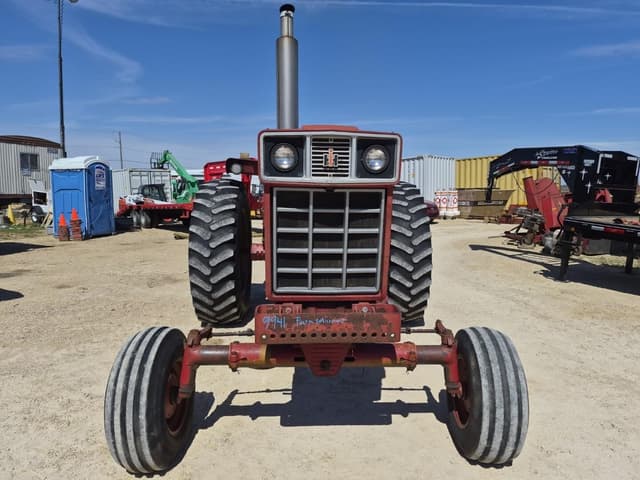 Image of International Harvester 1066 equipment image 3