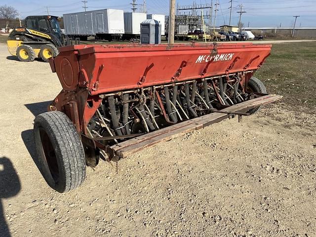 Image of International Harvester 10G equipment image 4