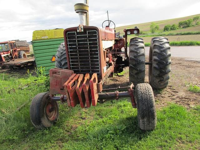 Image of International Harvester 1256 equipment image 1