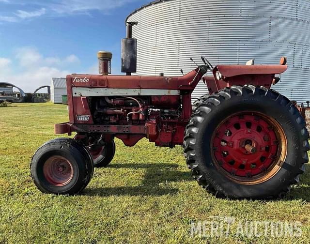 Image of International Harvester 1256 equipment image 1