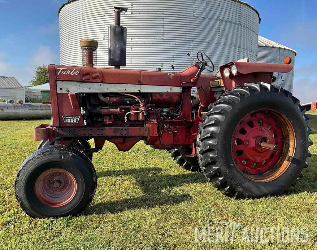 Main image International Harvester 1256