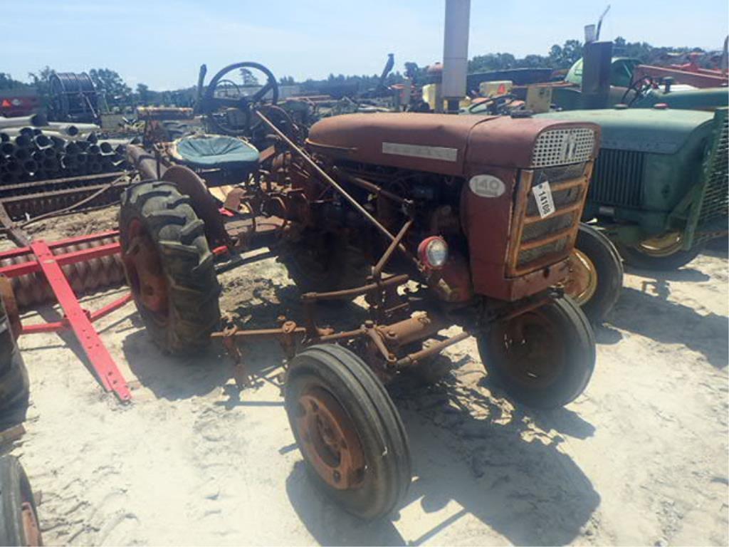 Image of Farmall 140 Primary image