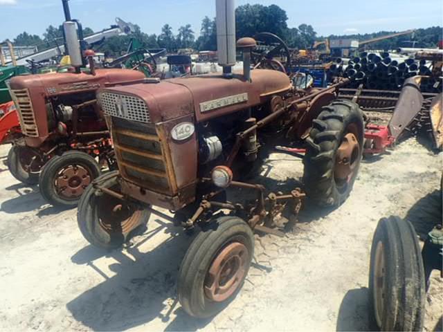 Image of Farmall 140 equipment image 3