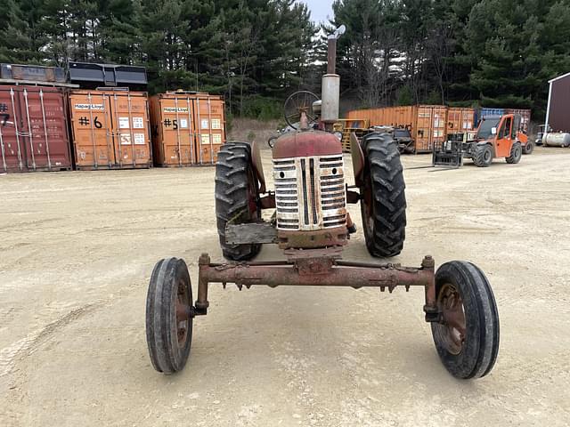 Image of Farmall 300 equipment image 1