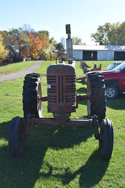 Image of Farmall 400 equipment image 2