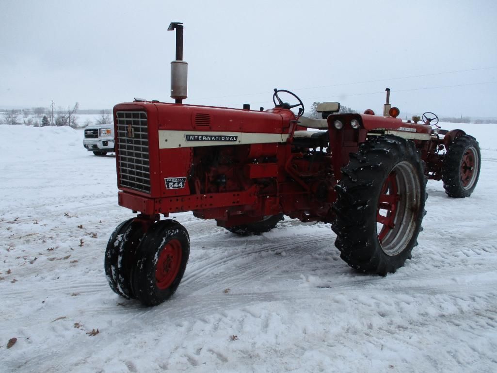 Main image International Harvester 544