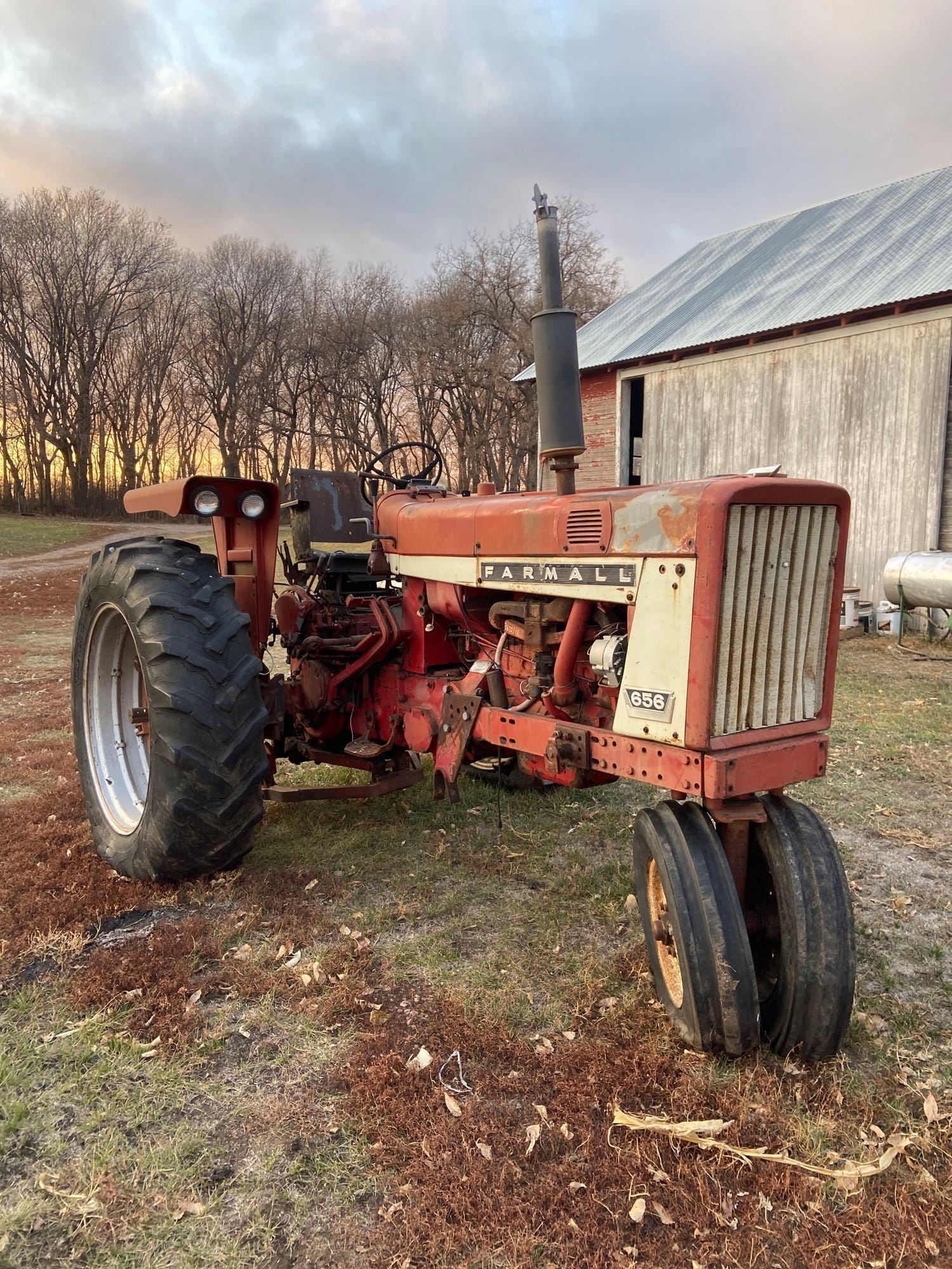 Main image International Harvester 656
