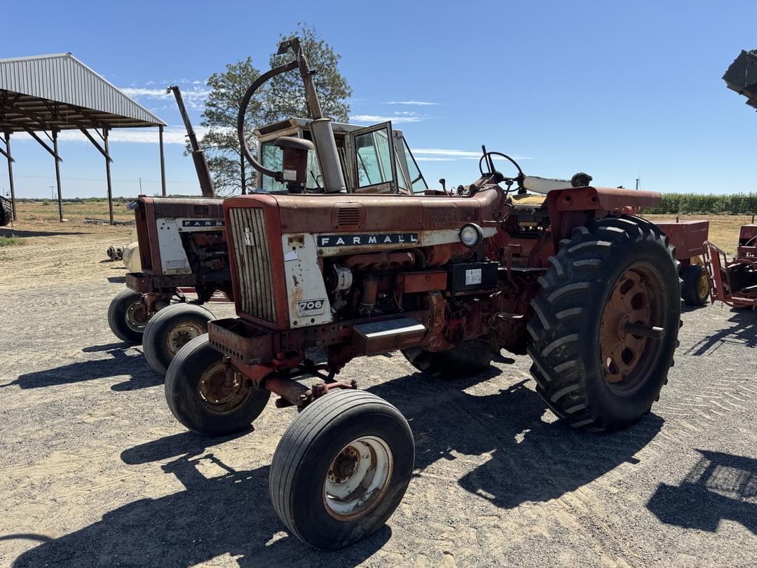 Image of Farmall 706 Primary image