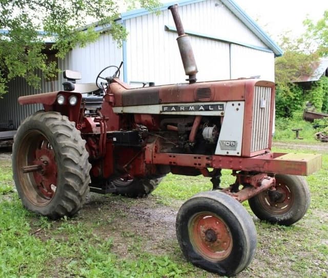 Image of Farmall 706 equipment image 3