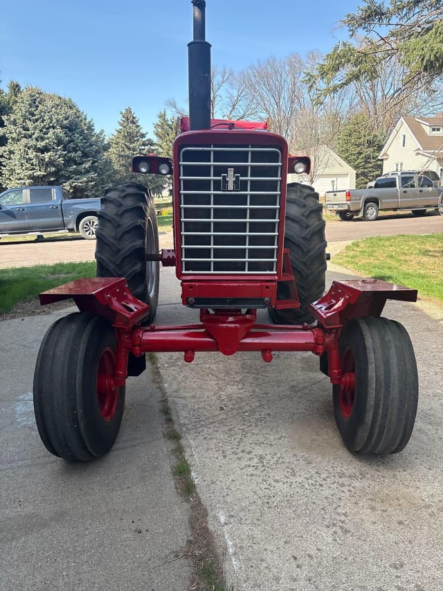 Image of International Harvester 756 equipment image 1
