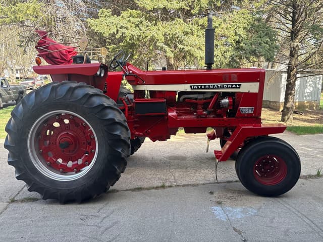 Image of International Harvester 756 equipment image 2