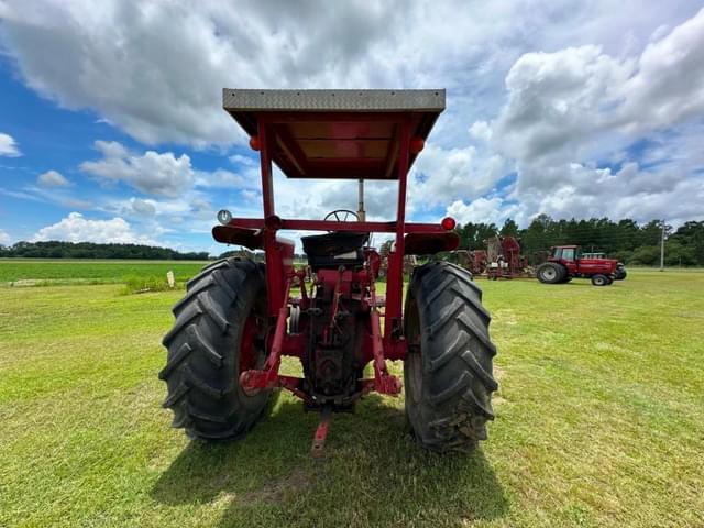 Image of International Harvester 856 equipment image 2