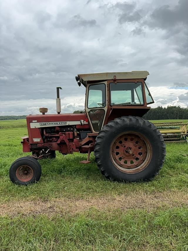 Image of International Harvester 856 equipment image 1