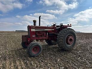 Main image International Harvester 856