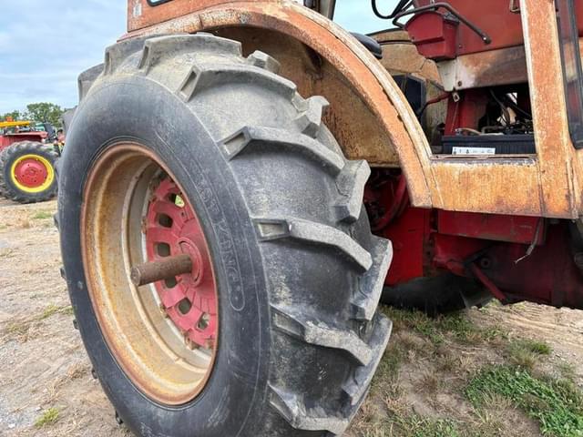 Image of International Harvester 966 equipment image 3