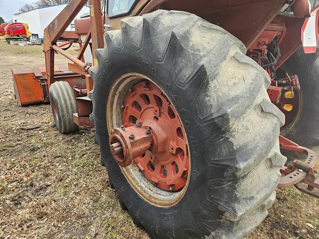 Image of International Harvester 966 equipment image 3