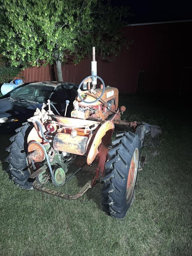 Image of Farmall A equipment image 2