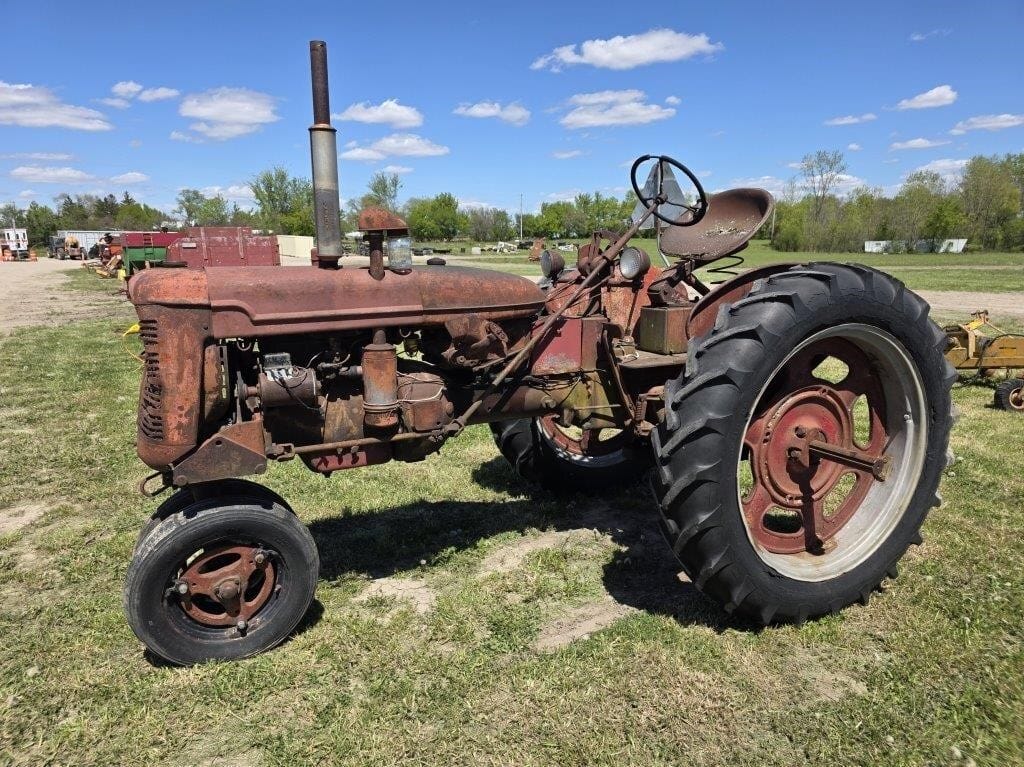 Farmall C Equipment Image0