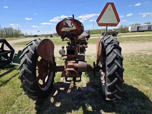 Image of Farmall C equipment image 2