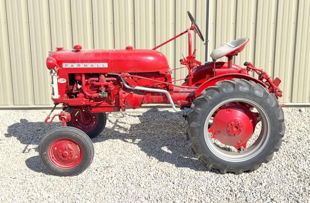 Image of Farmall Cub equipment image 3