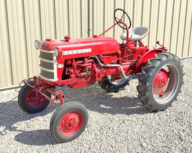 Image of Farmall Cub equipment image 1