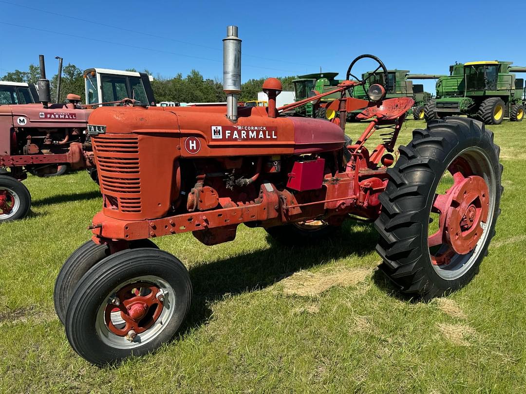 Image of Farmall H Primary image