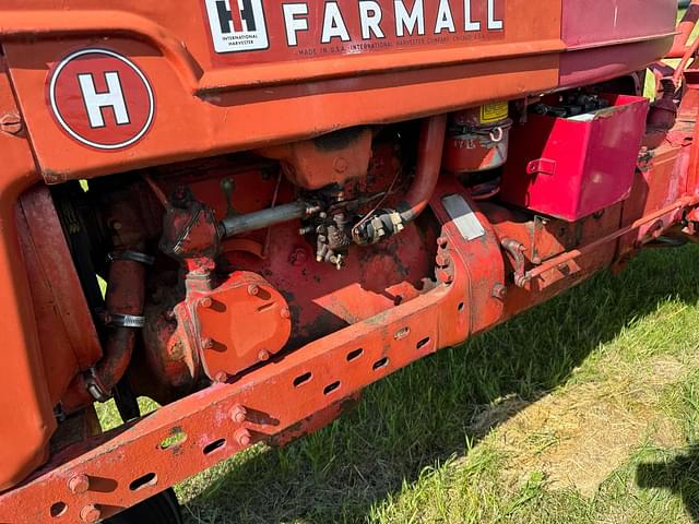 Image of Farmall H equipment image 4
