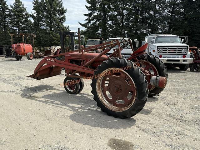 Image of International Harvester Farmall H equipment image 4