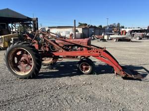 Farmall H Image