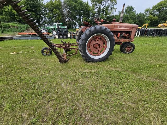 Image of Farmall M equipment image 4