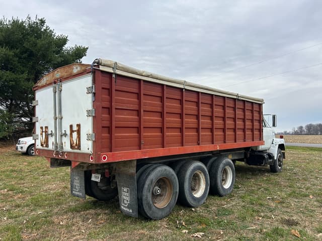 Image of International Fleetstar equipment image 4