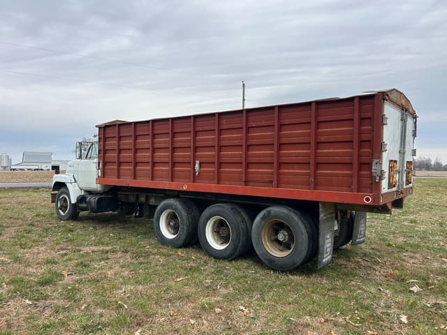 Image of International Fleetstar equipment image 2